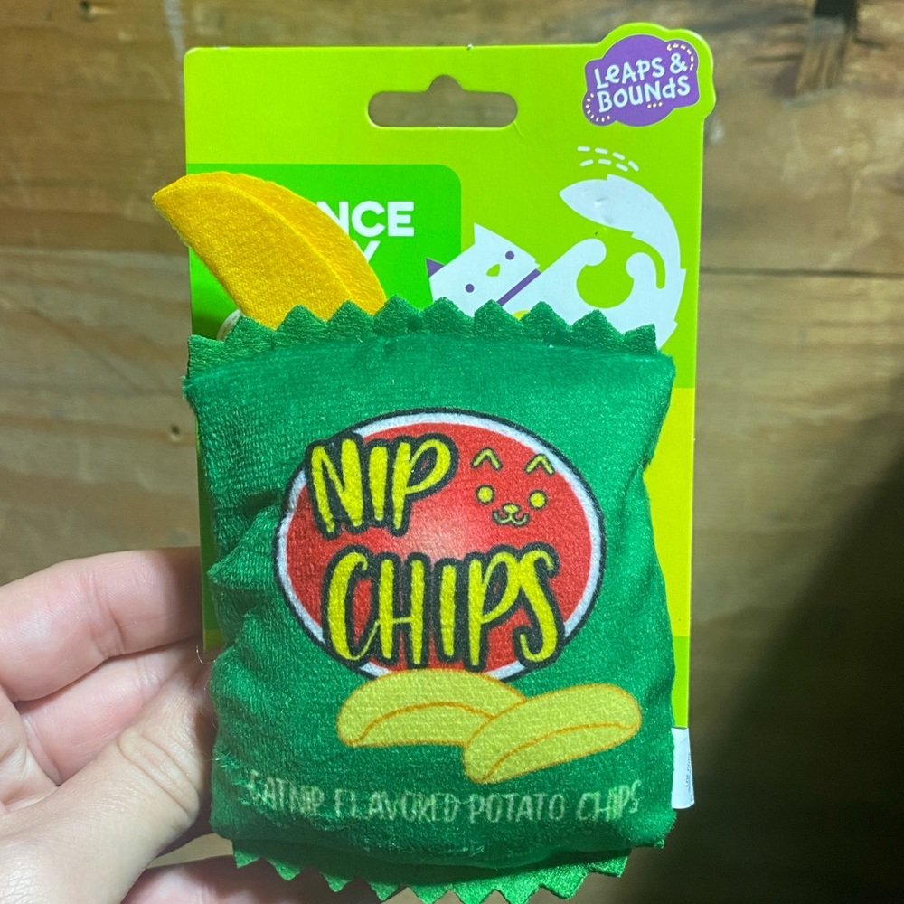 Leaps and Bounds Pounce and Play  NipChips Toy